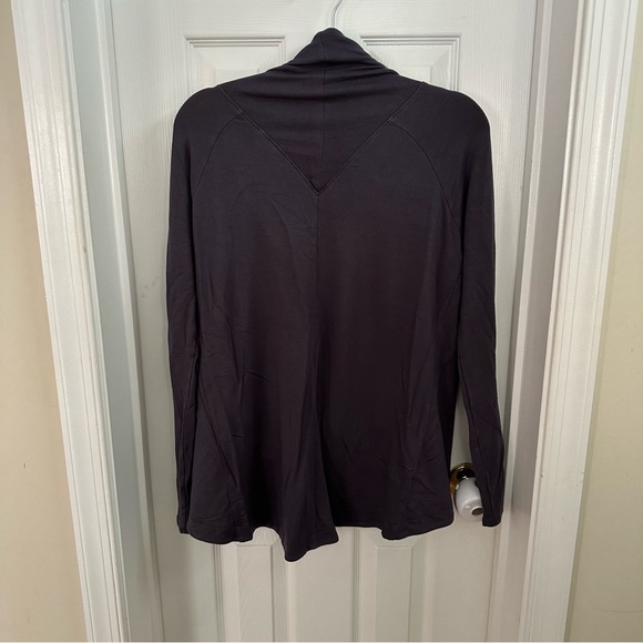 Athleta Nirvana Wear Two Ways Wrap size small - Picture 7 of 9